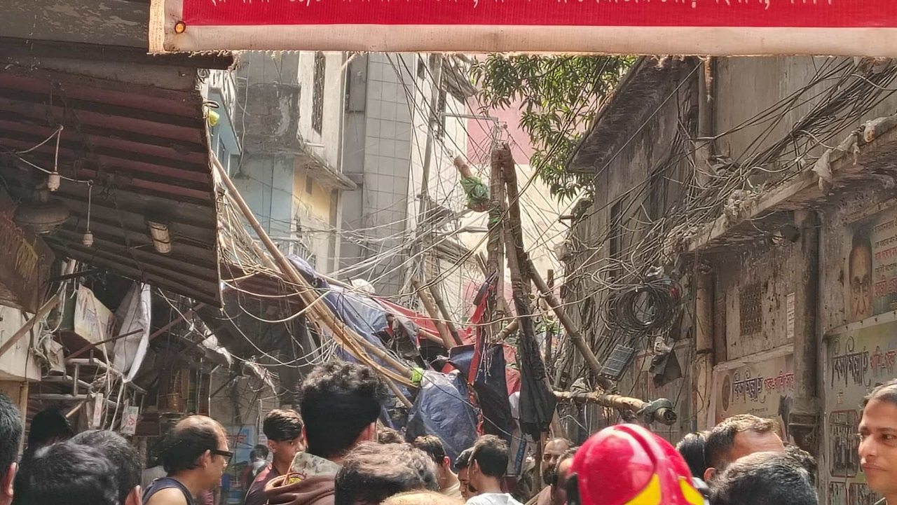 ভূমিকম্পে তিন শিশুসহ নিহত ৬