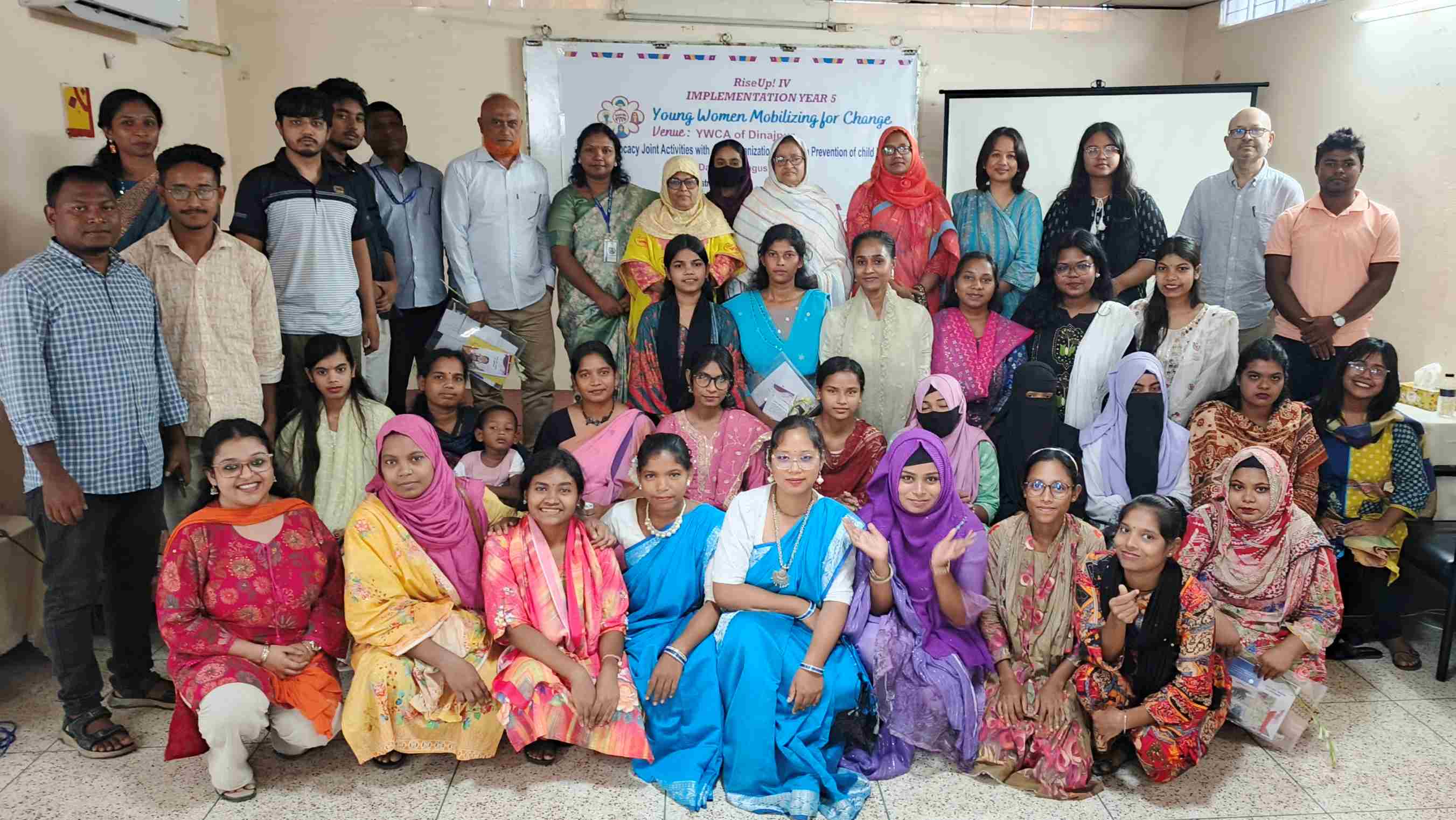দিনাজপুরে বাল্যবিবাহ প্রতিরোধ ও তরুণী নেতৃত্ব বিকাশে YWCA-এর যৌথ অ্যাডভোকেসি সভা অনুষ্ঠিত